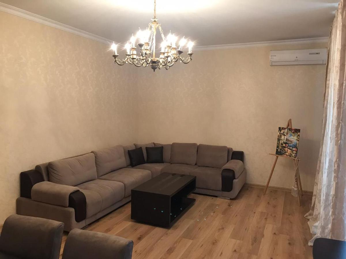 Rustaveli Apartment City Centre Tbilisi Exterior photo